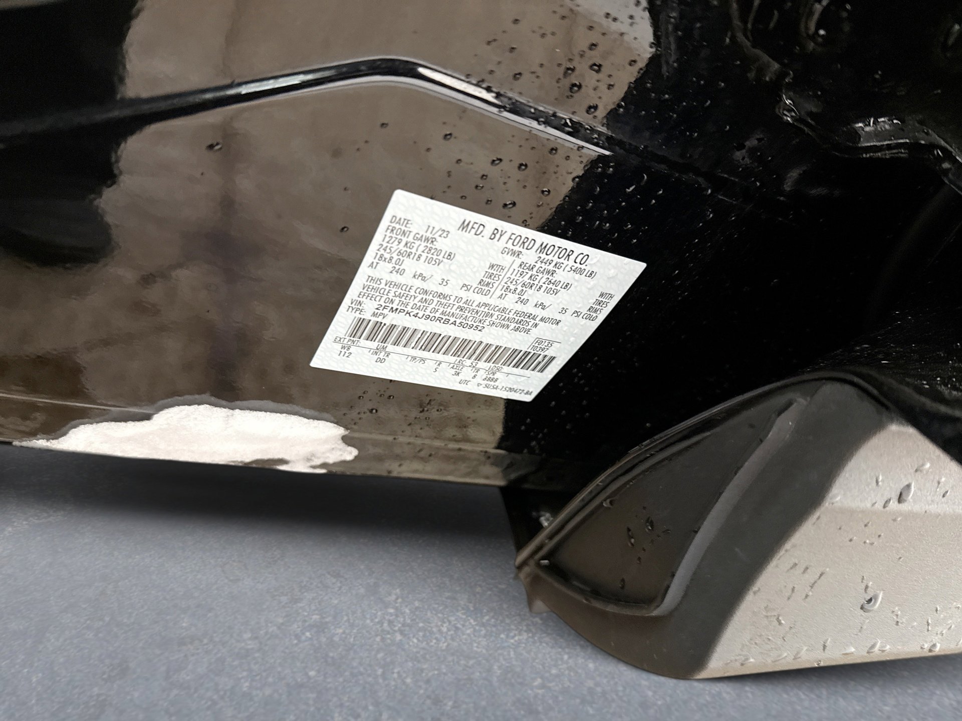 Used 2024 Ford Edge SEL image 11