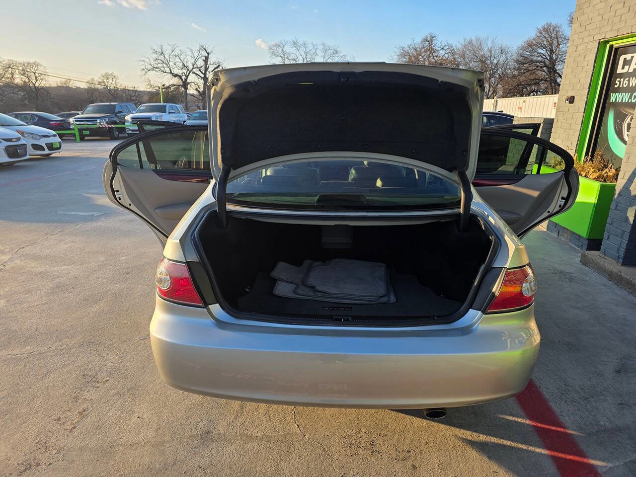 Used 2004 Lexus ES 330 image 29