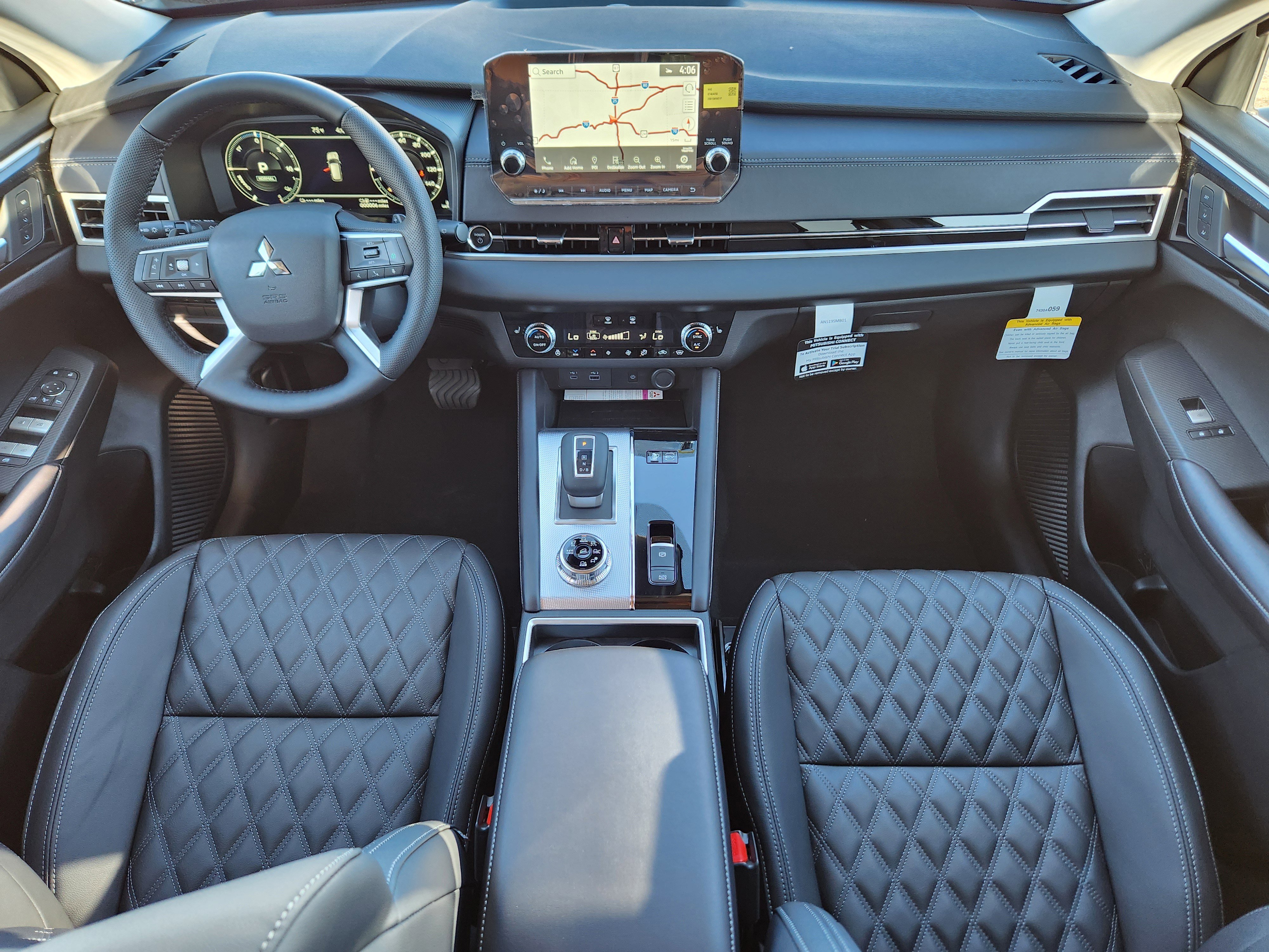 New 2025 Mitsubishi Outlander SEL image 21