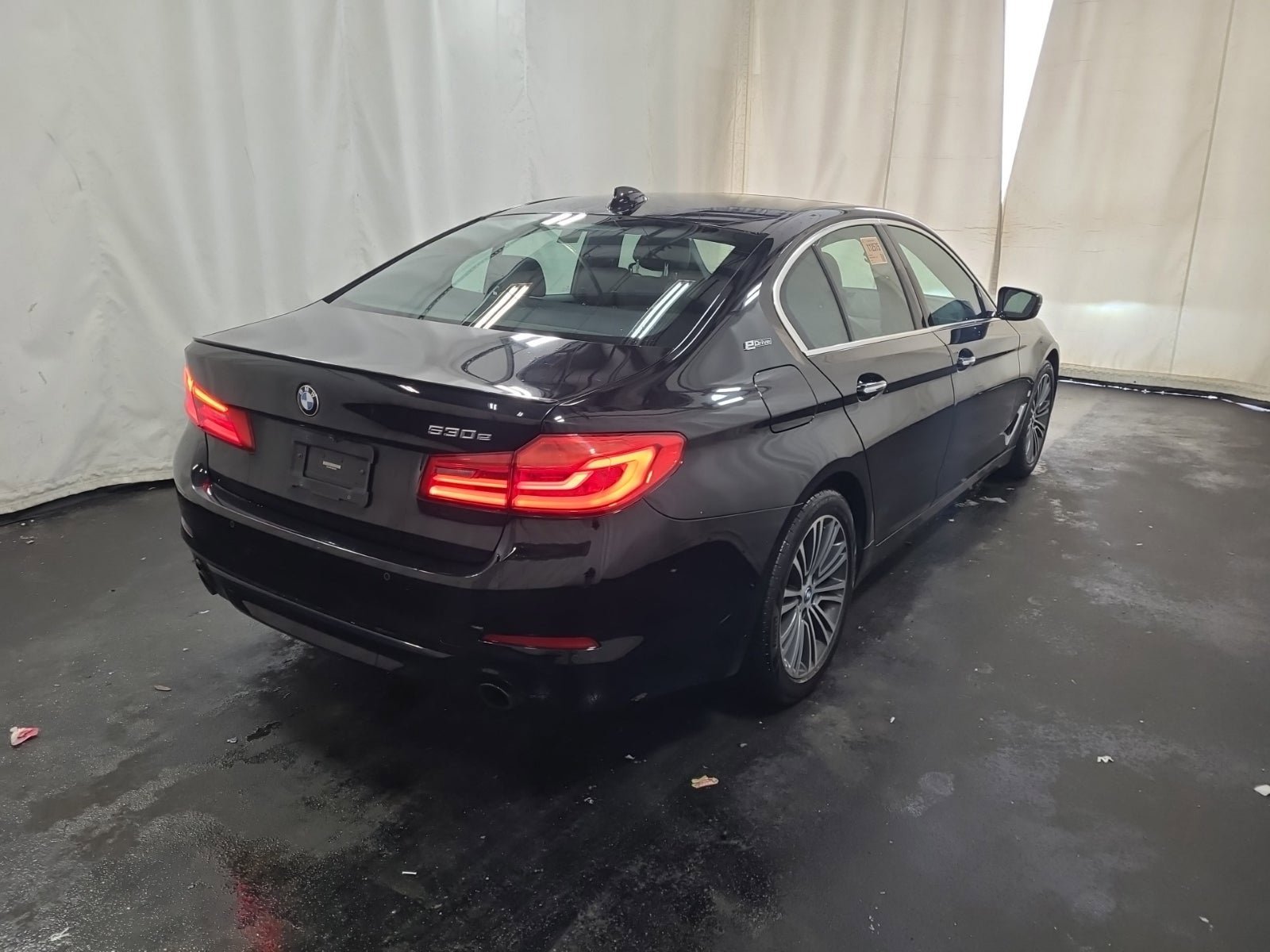 Used 2018 BMW 530e RWD image 4