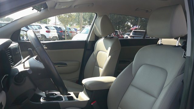 Used 2020 Kia Sportage EX image 5