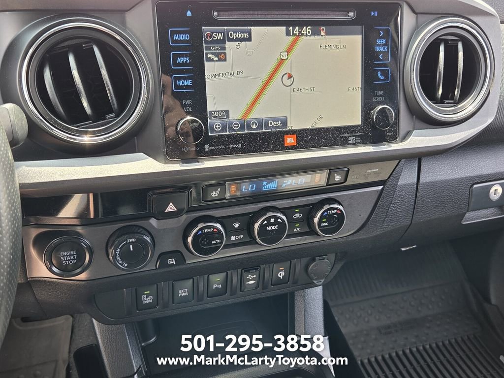 Used 2017 Toyota Tacoma TRD Off-Road AWD/4WD image 16