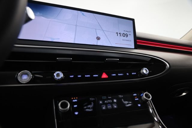 New 2027 Genesis GV70 2.5T AWD/4WD image 23