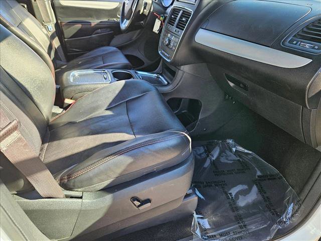 Used 2019 Dodge Grand Caravan GT image 19