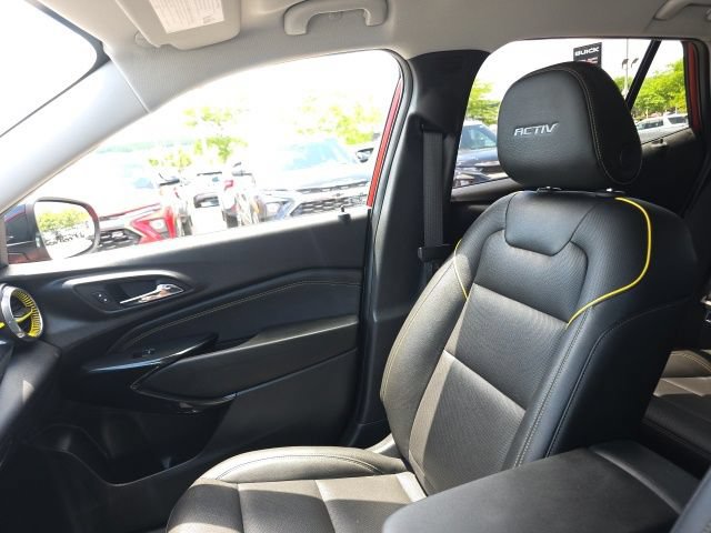 Used 2024 Chevrolet Trax ACTIV w/ Driver Confidence Package FWD image 26