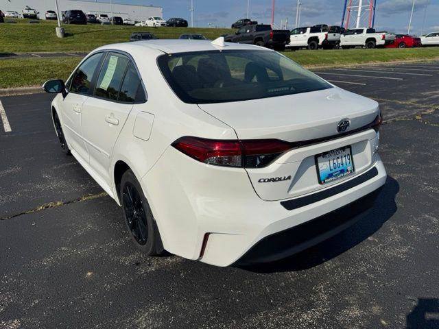 Certified 2024 Toyota Corolla XLE FWD image 5