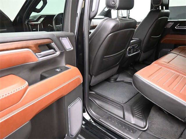 Used 2024 GMC Sierra 3500 Denali Ultimate image 16
