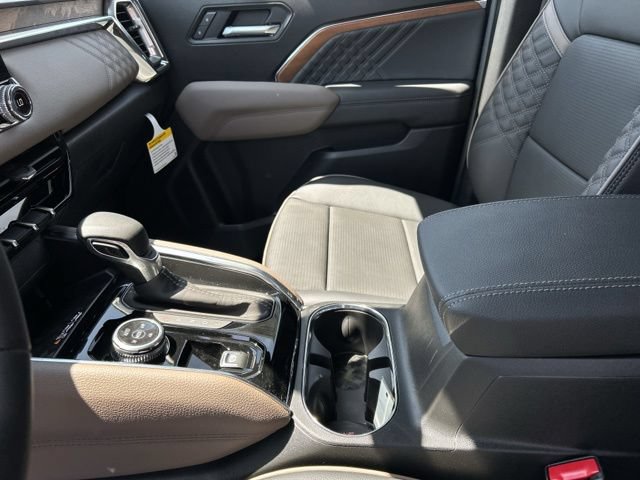 New 2026 GMC Canyon Denali w/ LPO, Denali Black Edition AWD/4WD image 26