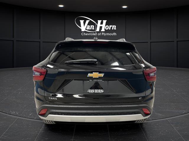 New 2026 Chevrolet Trax LT w/ Driver Confidence Package image 12