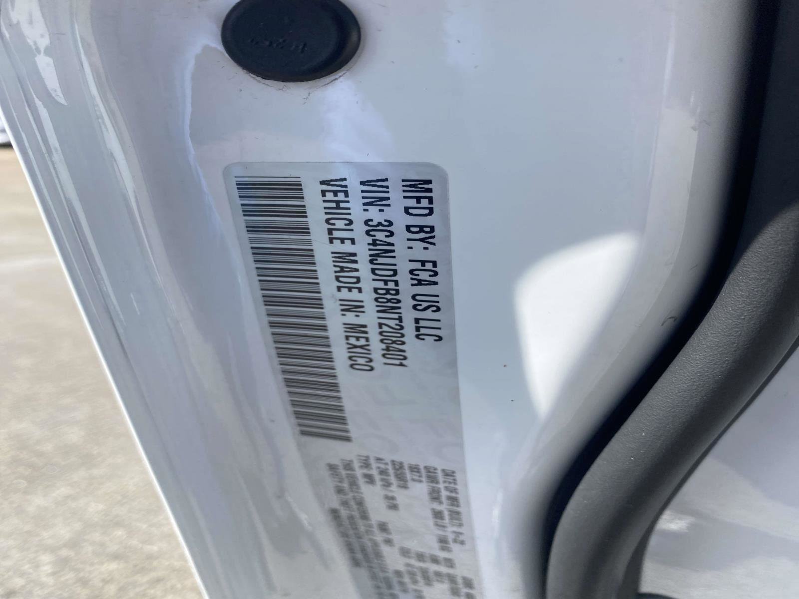 Certified 2022 Jeep Compass Latitude image 24