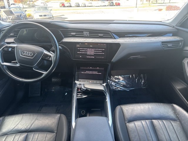 Used 2021 Audi e-tron Premium w/ Convenience Plus Package image 17