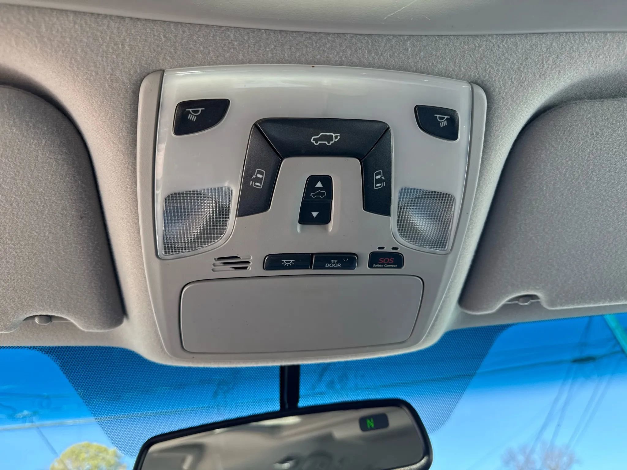 Used 2012 Toyota Sienna Limited image 34