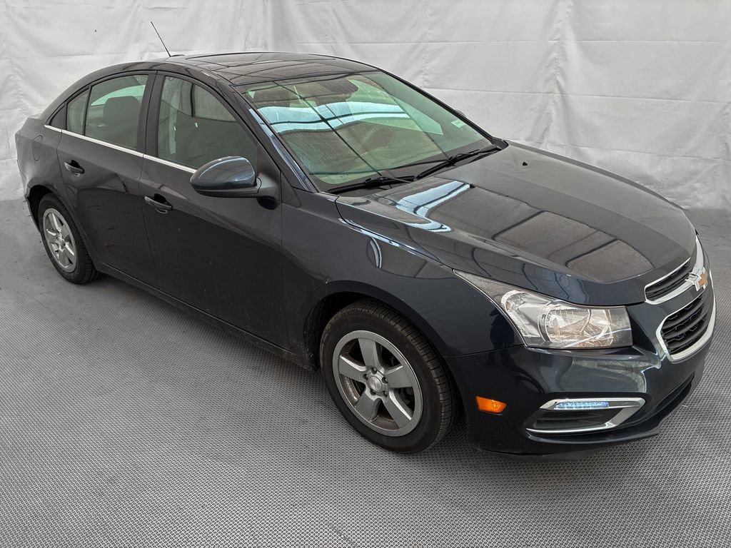 Used 2016 Chevrolet Cruze LT w/ Sun And Sound Package FWD image 8