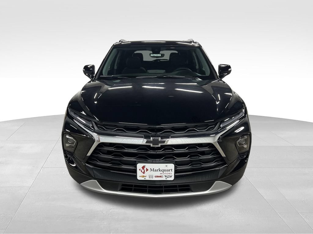 New 2026 Chevrolet Blazer LT w/ Sound & Technology Package AWD/4WD image 3