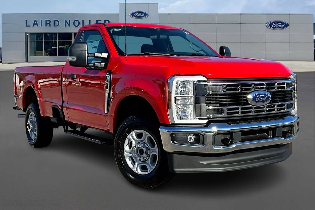New 2026 Ford F350 XLT w/ FX4 Off-Road Package image 2