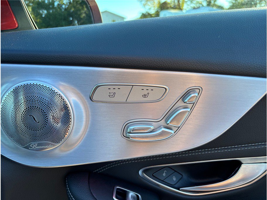 Used 2020 Mercedes-Benz C 300 4MATIC Cabriolet image 41