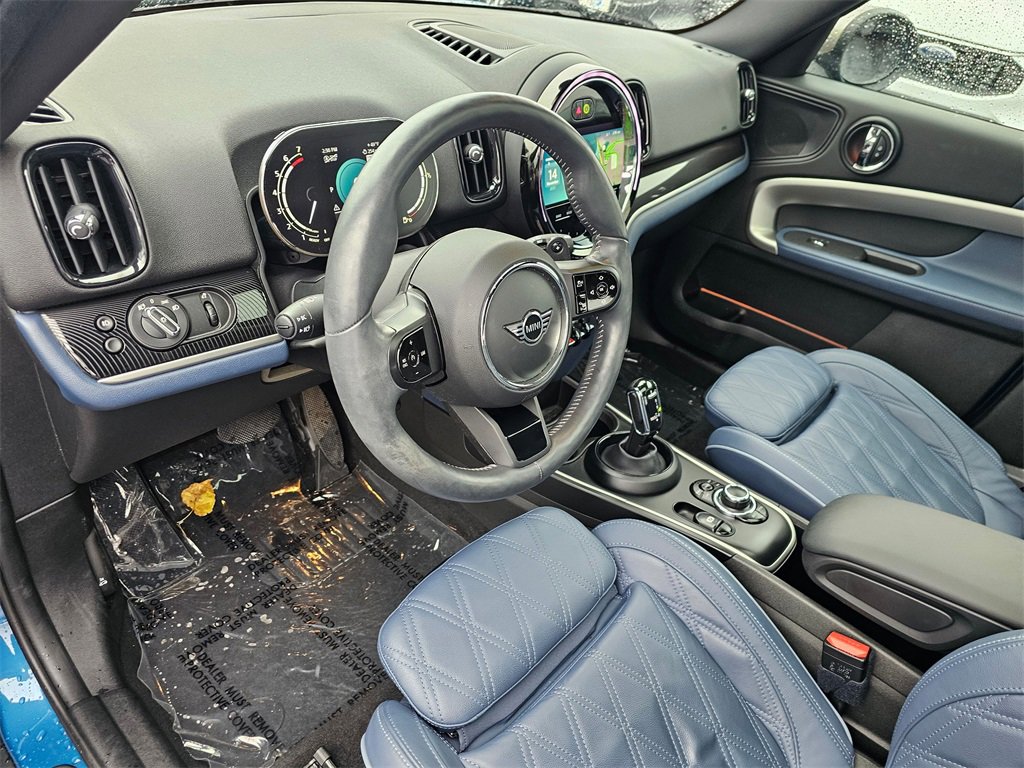 Used 2022 MINI Cooper Countryman S w/ Premium Package image 19