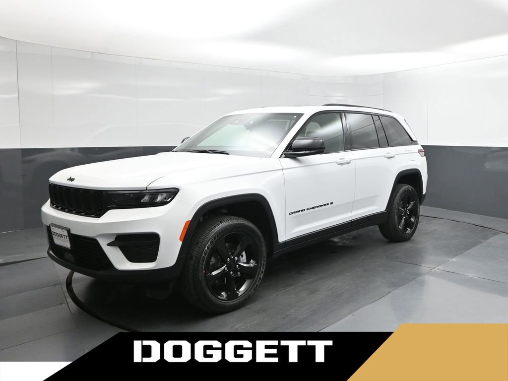 New 2025 Jeep Grand Cherokee Altitude image 1