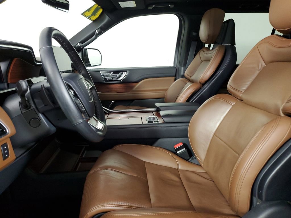 Used 2022 Lincoln Navigator Reserve w/ Monochromatic Package RWD image 21