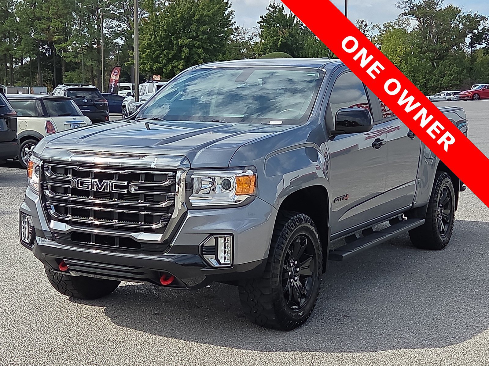 Used 2022 GMC Canyon AT4 AWD/4WD image 2