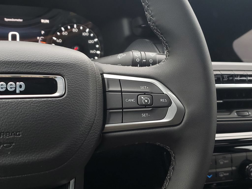 New 2026 Jeep Compass Latitude AWD/4WD image 23
