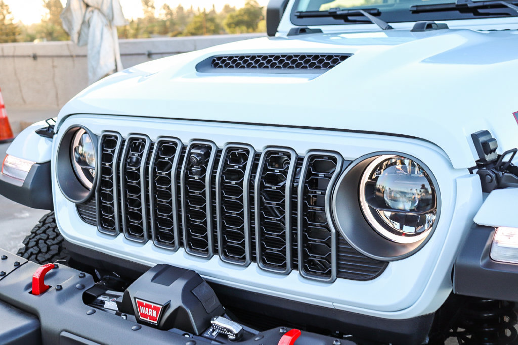 New 2026 Jeep Wrangler Unlimited Rubicon AWD/4WD image 6