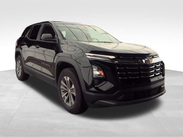 Used 2025 Chevrolet Equinox LT AWD/4WD image 3