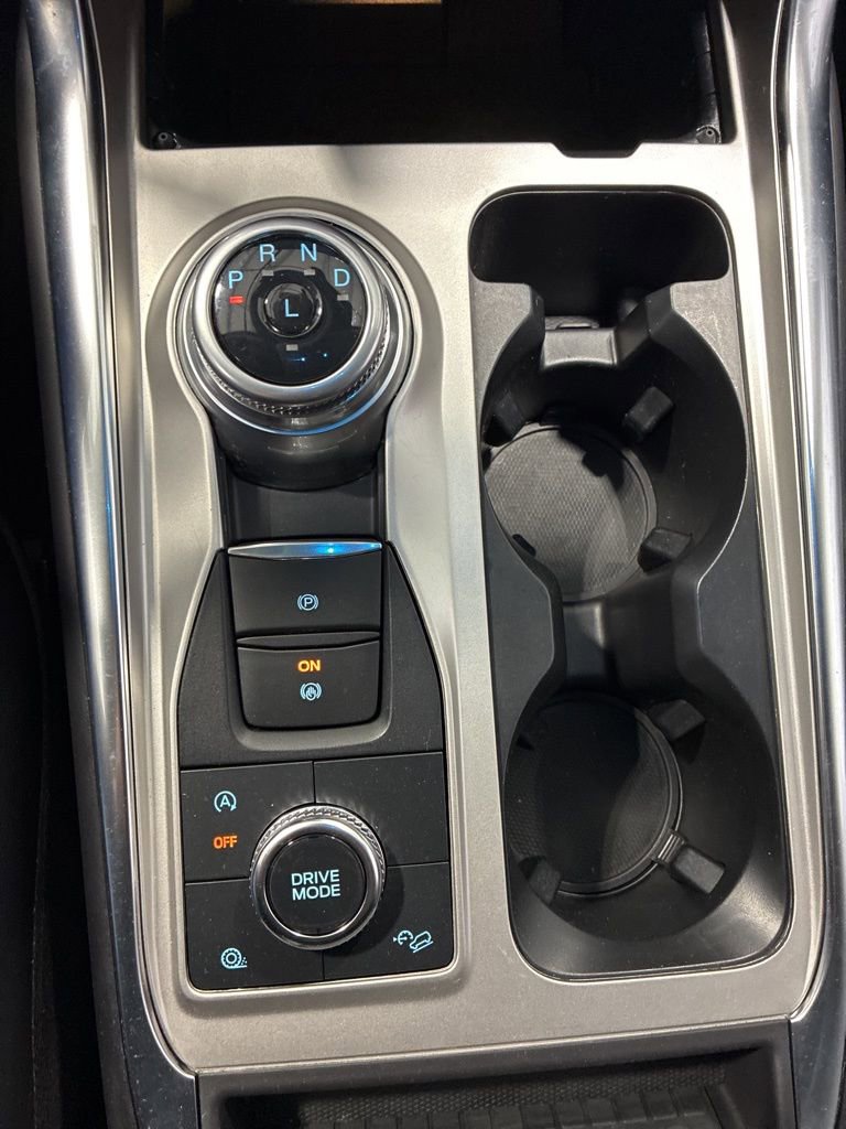 Used 2023 Ford Explorer XLT w/ Equipment Group 202A AWD/4WD image 27