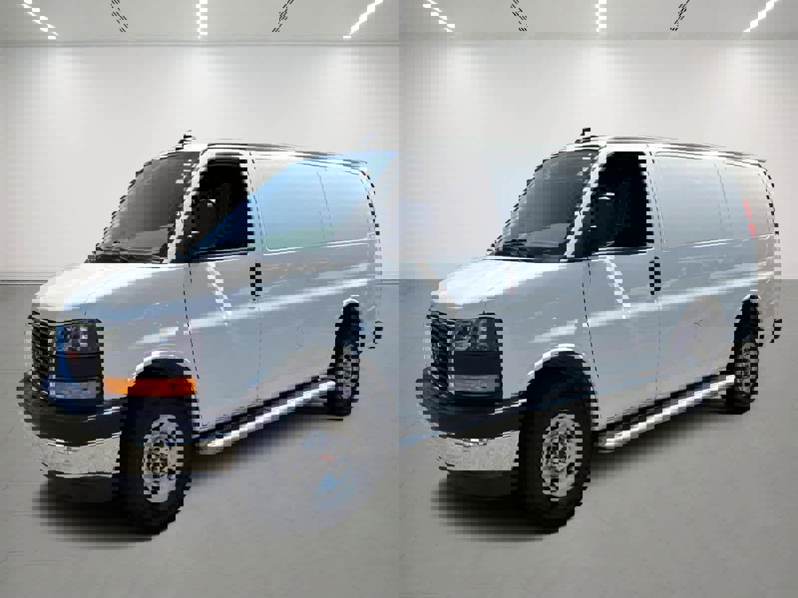 Used 2024 GMC Savana 2500 w/ Driver Convenience Package image 1