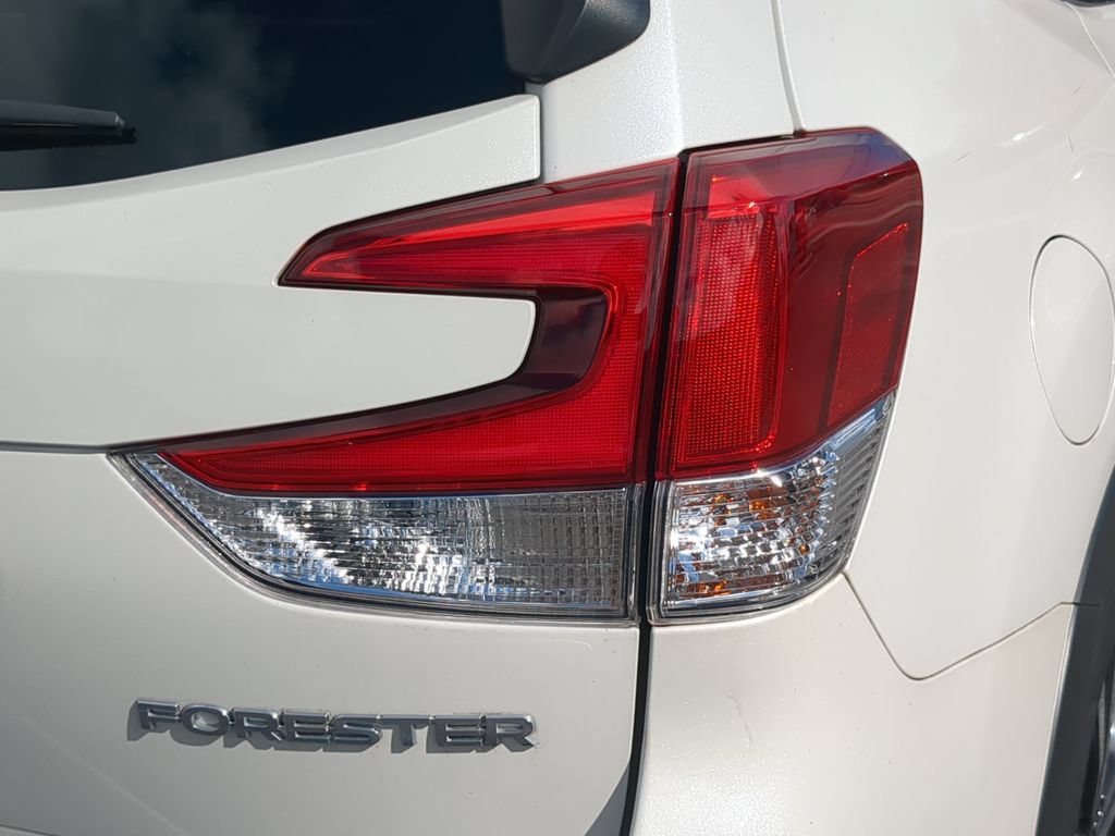 Certified 2023 Subaru Forester Limited AWD/4WD image 8