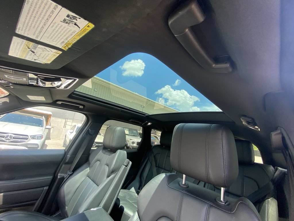Used 2017 Land Rover Range Rover Sport SE AWD/4WD image 16