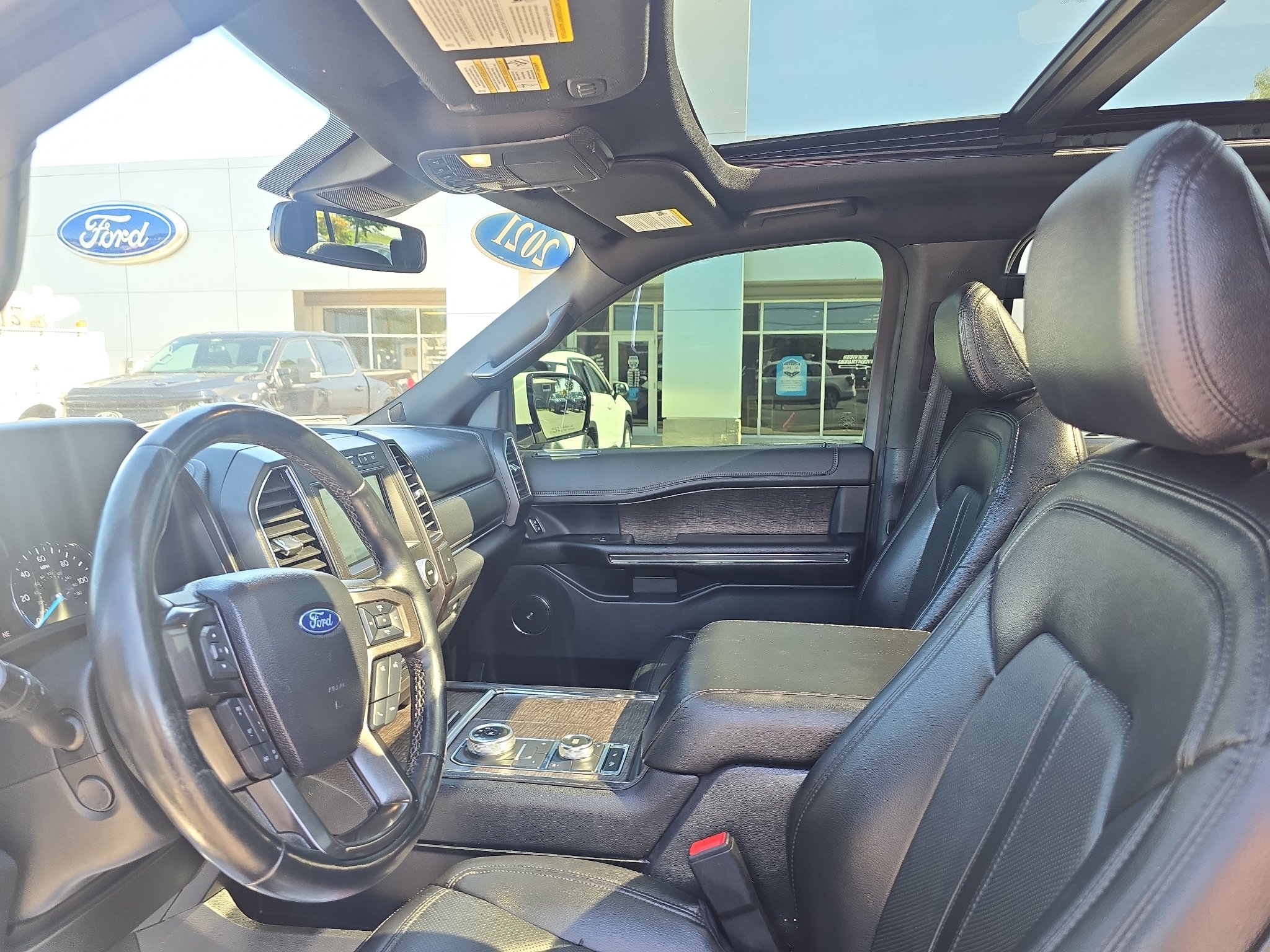 Used 2021 Ford Expedition Limited AWD/4WD image 17