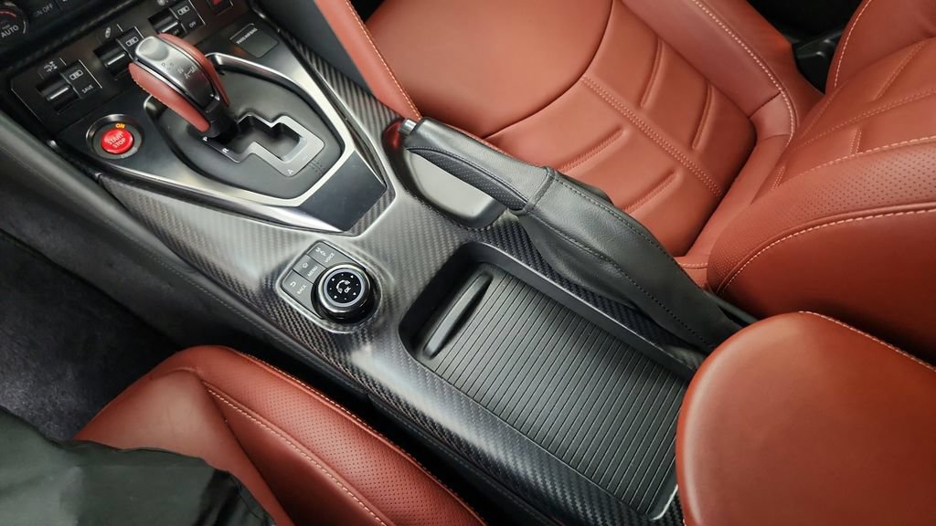 Used 2020 Nissan GT-R Premium w/ Premium Interior Package AWD/4WD image 34