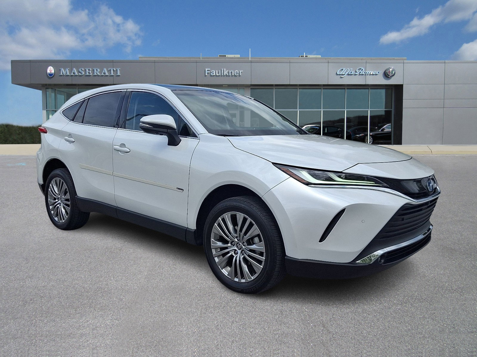 Used 2023 Toyota Venza Limited AWD/4WD image 1