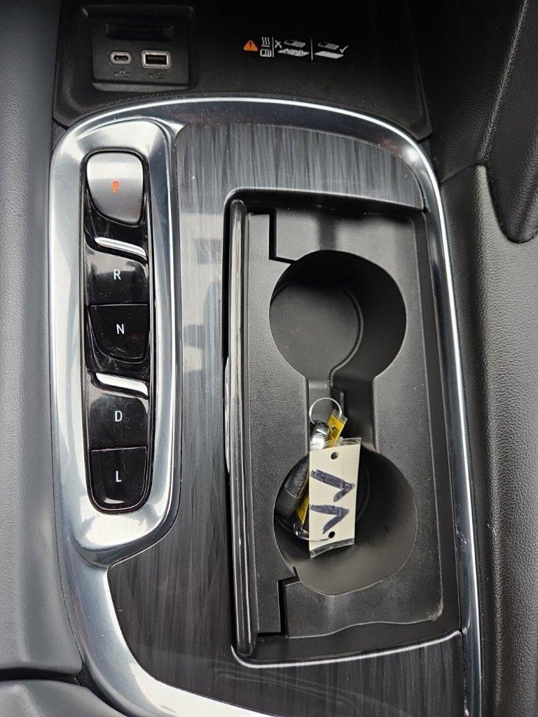 Used 2024 Buick Enclave Premium image 34