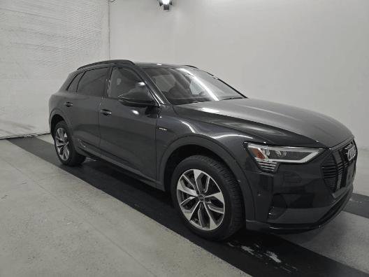 Used 2021 Audi e-tron Premium Plus w/ Premium Plus Package AWD/4WD image 3