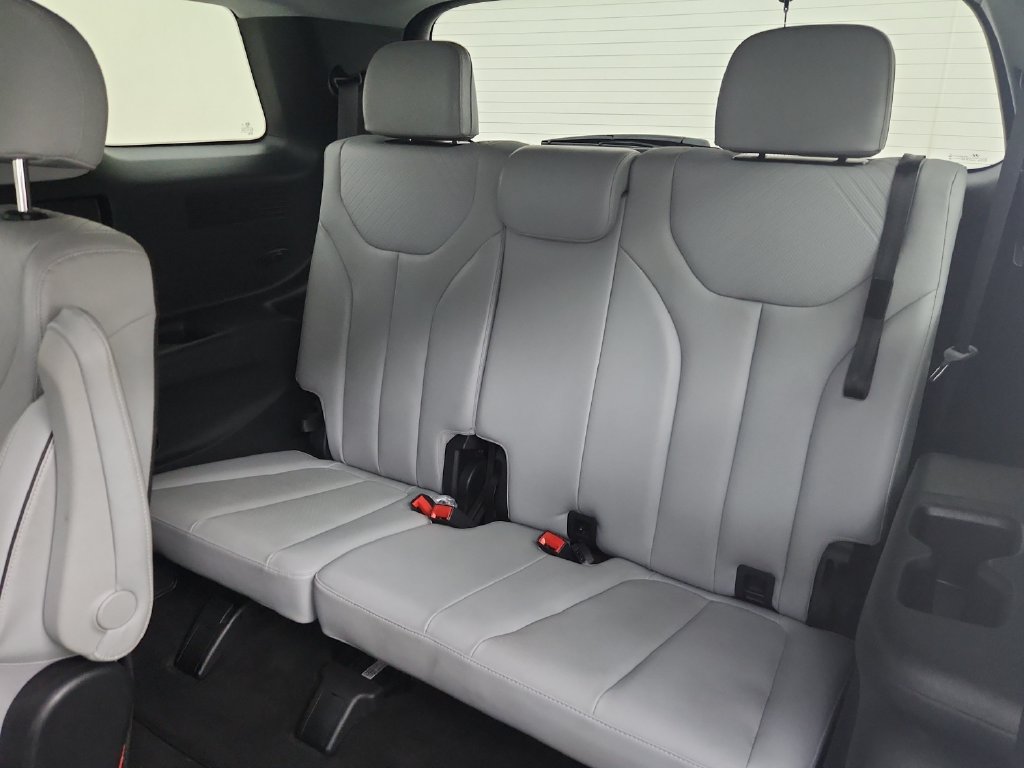 Used 2025 Hyundai Palisade SEL FWD image 35