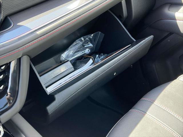 Used 2025 Chevrolet Suburban RST w/ Comfort Package AWD/4WD image 37