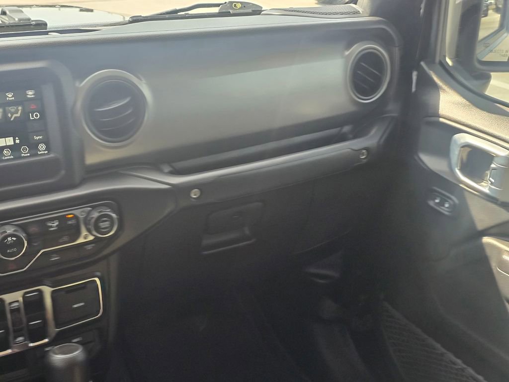 Used 2023 Jeep Gladiator Willys image 19