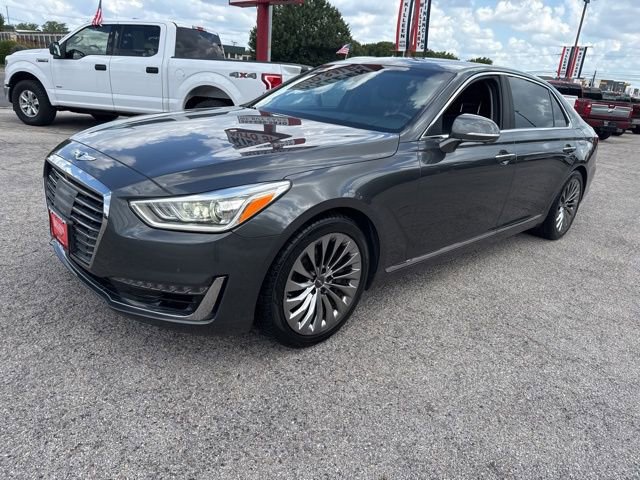 Used 2018 Genesis G90 3.3T Premium RWD image 3