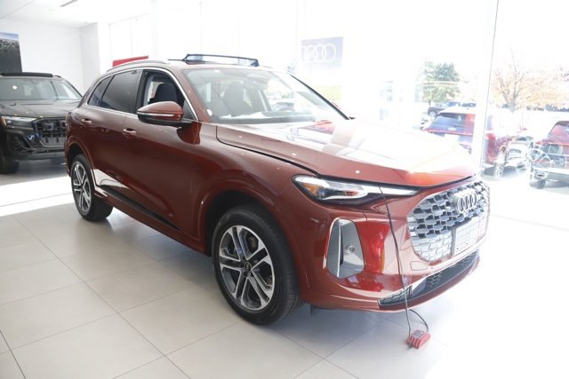 New 2025 Audi Q5 Premium Plus image 1