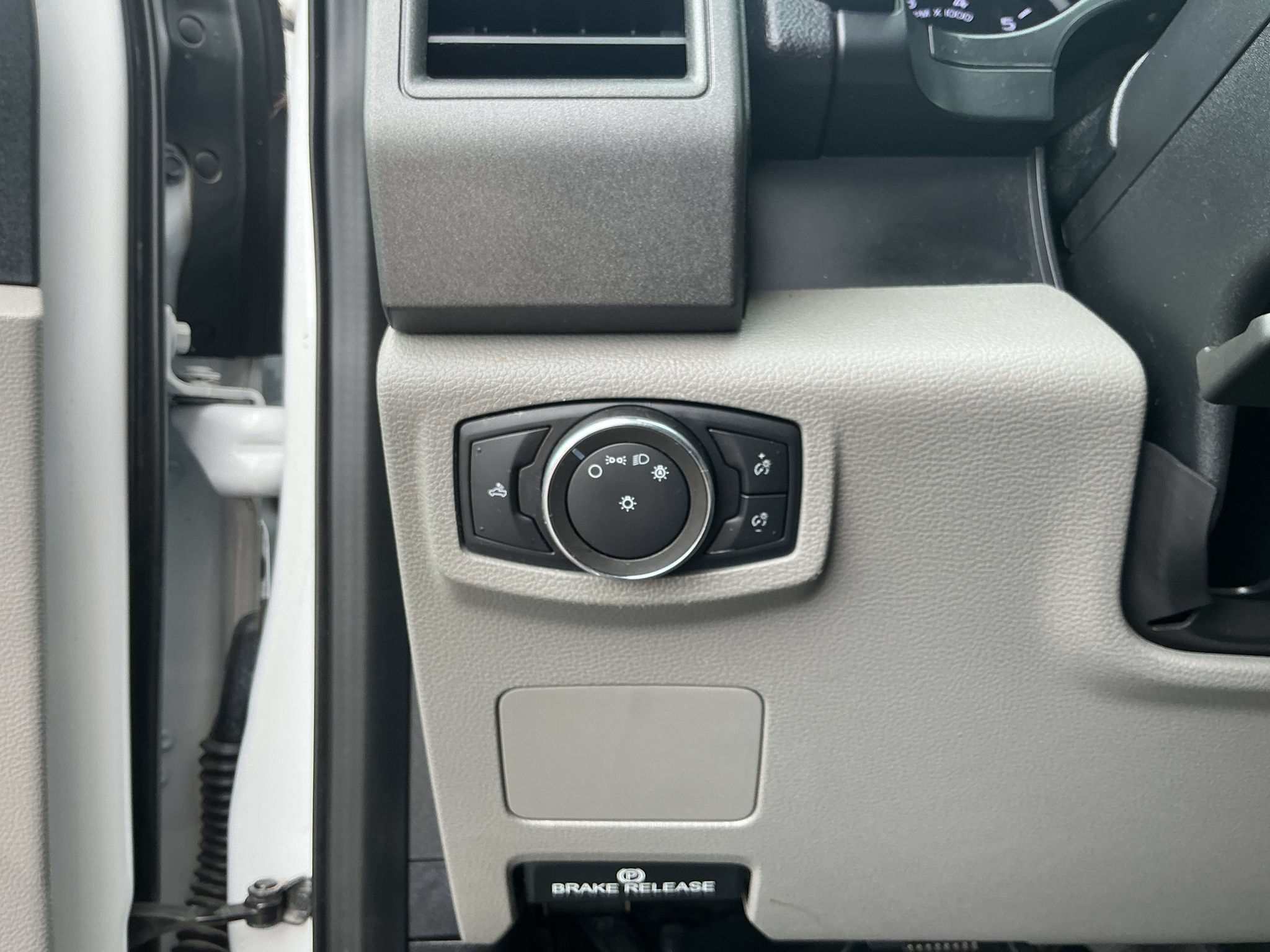 Used 2020 Ford F250 XL w/ Power Equipment Group AWD/4WD image 18