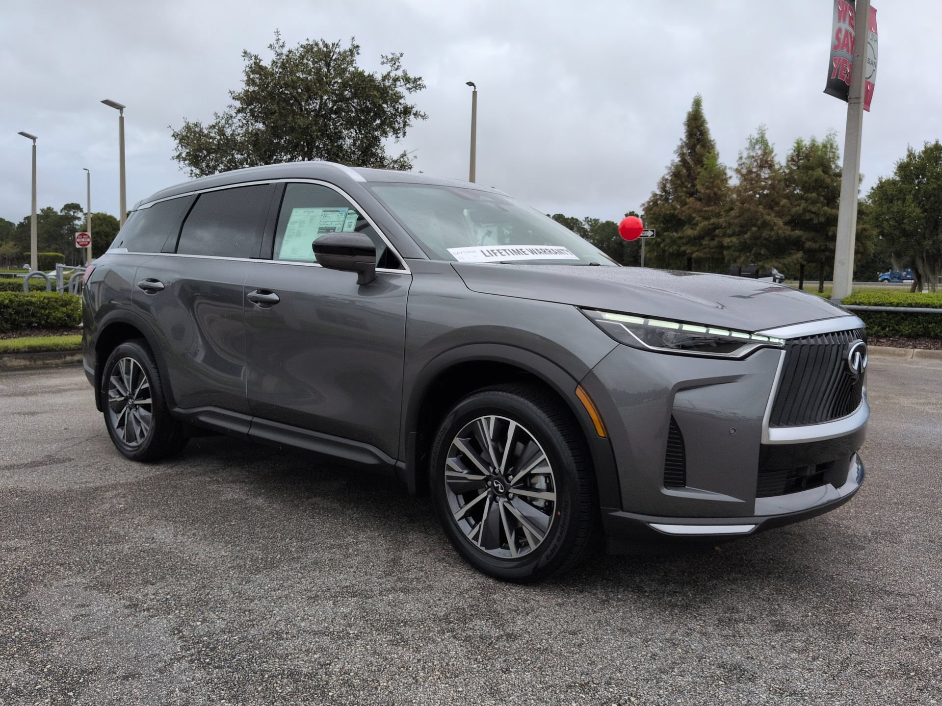 New 2027 INFINITI QX60 Luxe w/ Cargo Package FWD image 3