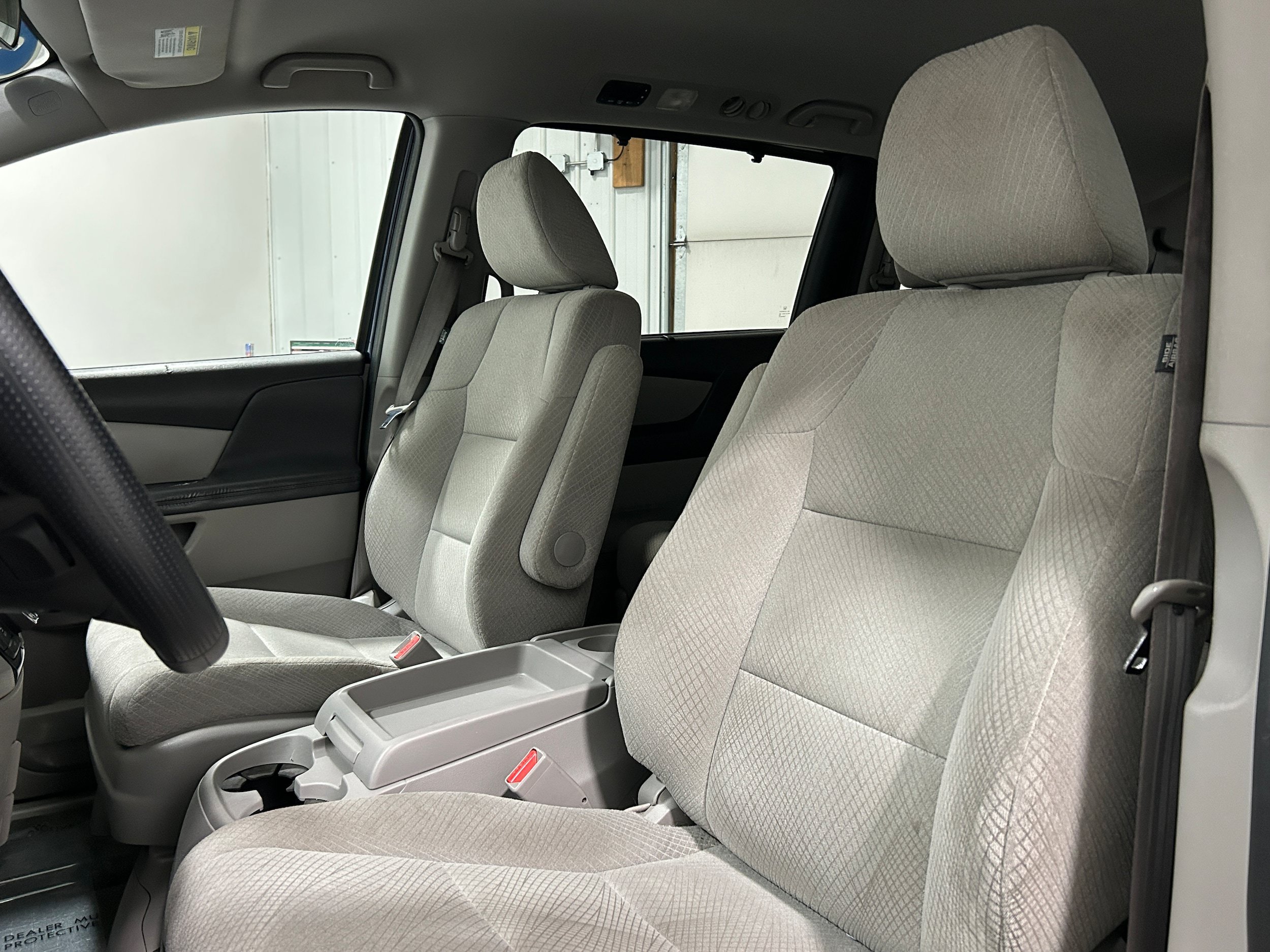 Used 2016 Honda Odyssey SE image 23