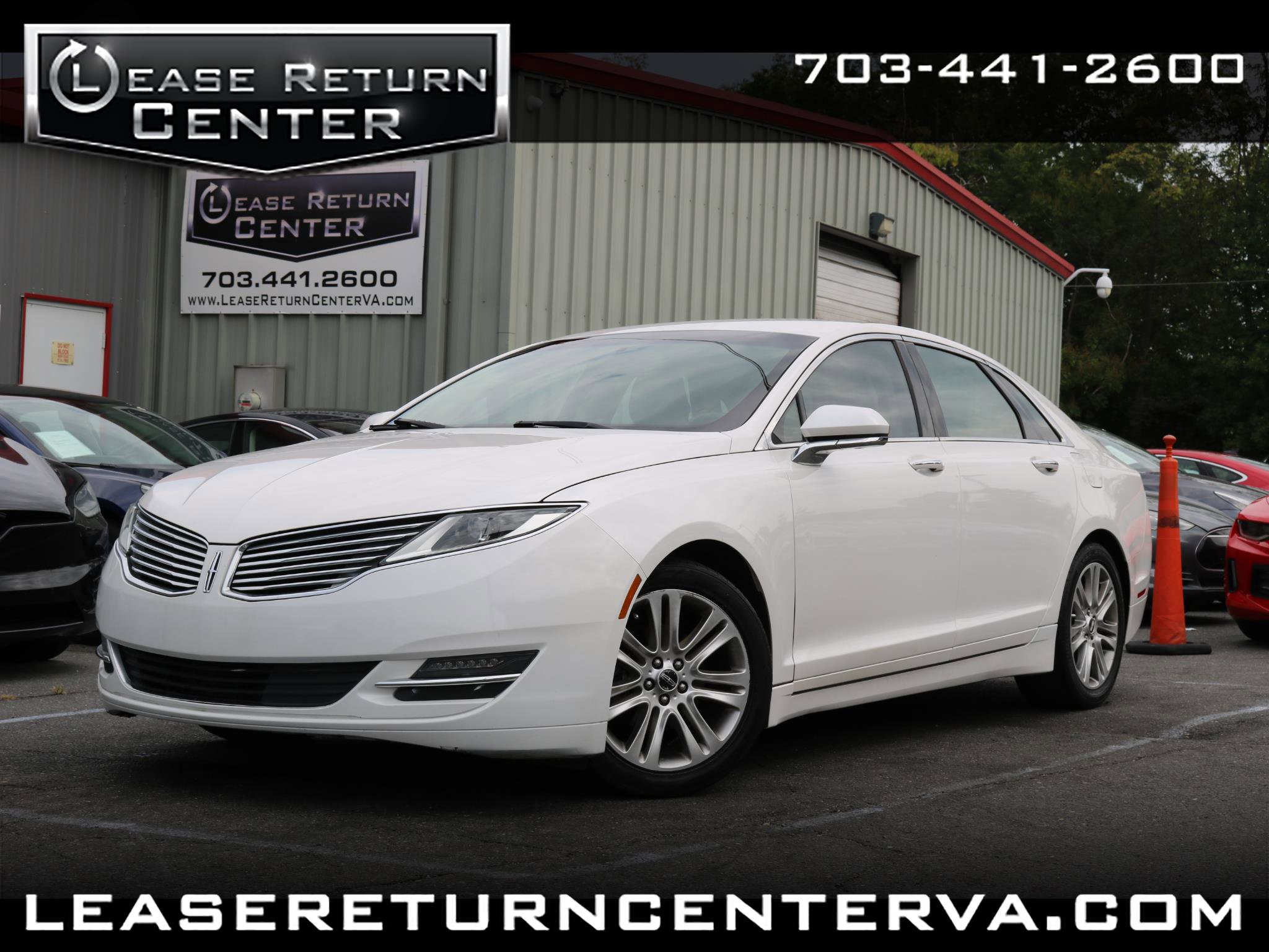 Used 2016 Lincoln MKZ image 1