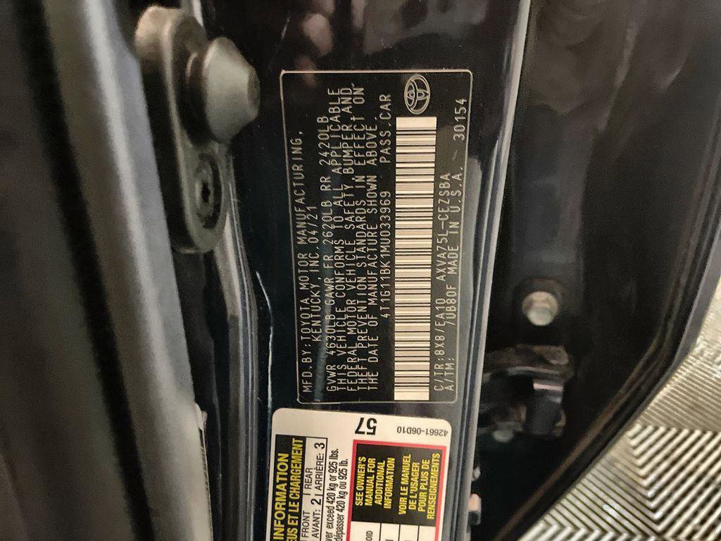 Used 2021 Toyota Camry SE w/ Cold Weather Package image 30