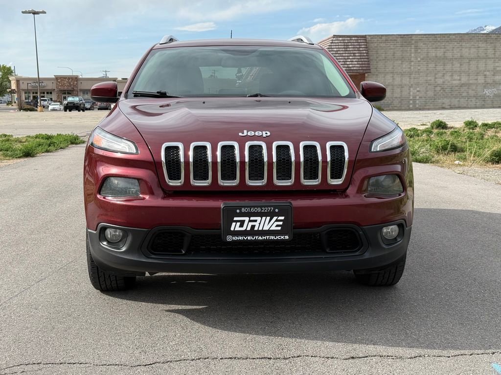 Used 2018 Jeep Cherokee Latitude AWD/4WD image 7