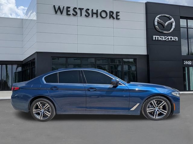 Used 2021 BMW 530i xDrive w/ Convenience Package AWD/4WD image 2