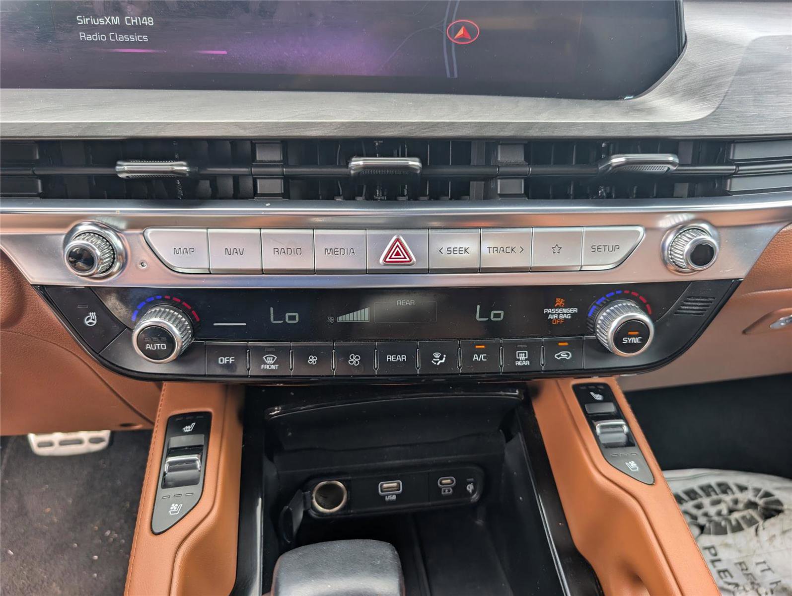 Used 2023 Kia Telluride SX X-Line AWD/4WD image 16