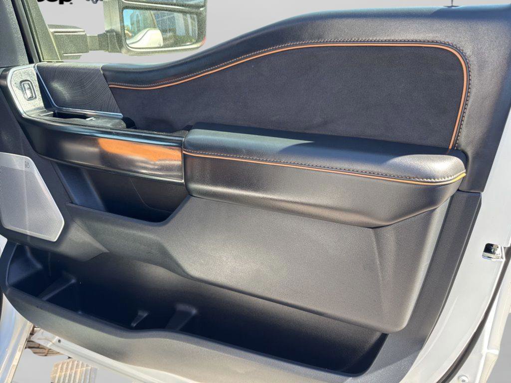 Used 2024 Ford F250 Platinum image 36